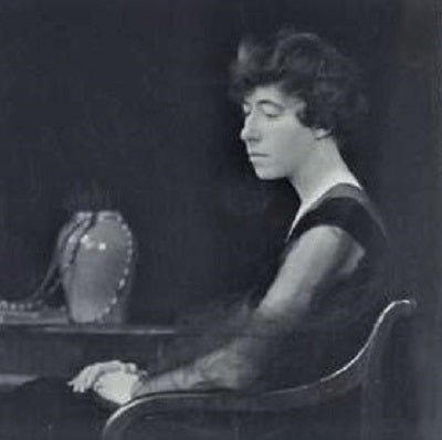 Canadian Aviatrix #12 – Edina Newlands (1892-1997)