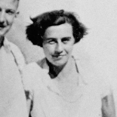 Canadian Aviatrix #22 – Clara Hooker (1912-1986)